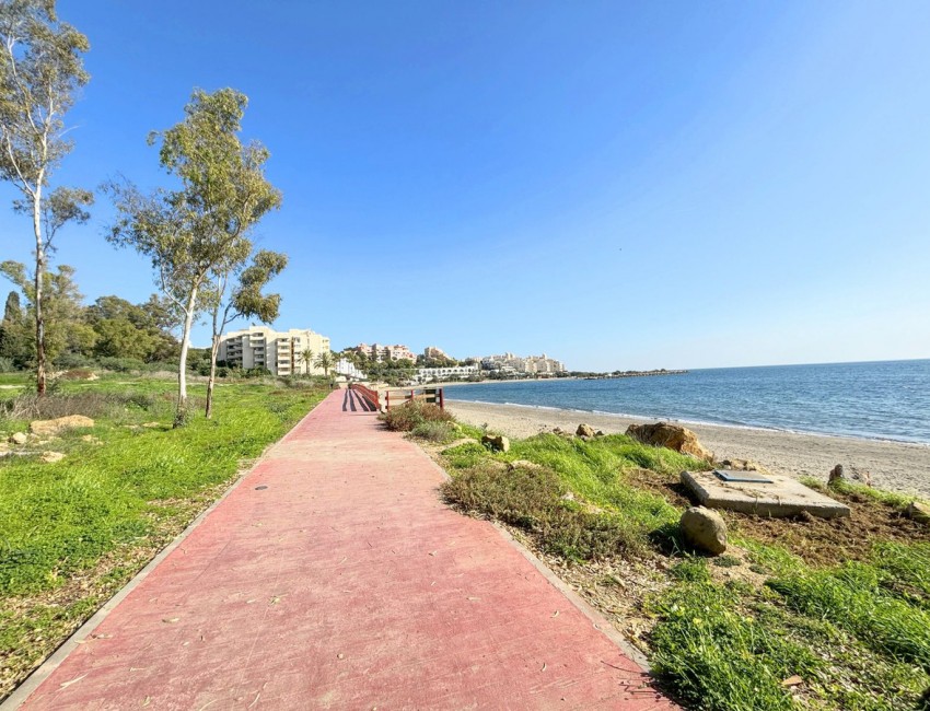 Sale · Apartment / Flat · Estepona · Costa del Sol