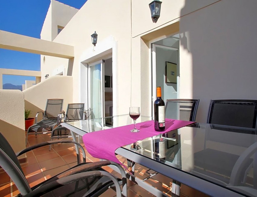 Sale · Apartment / Flat · Casares · Costa del Sol