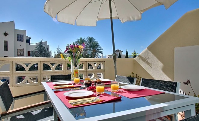 Sale · Apartment / Flat · Casares · Costa del Sol