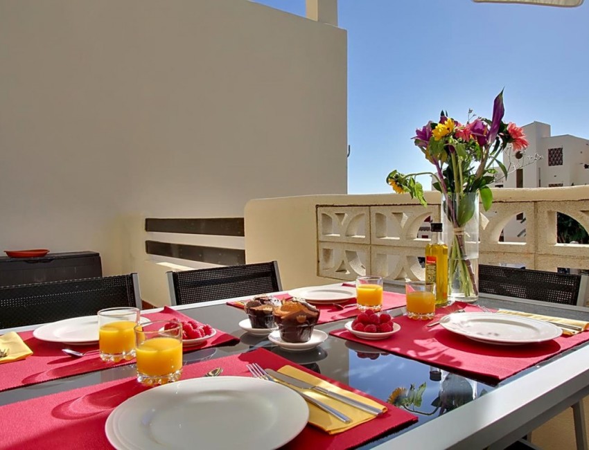 Sale · Apartment / Flat · Casares · Costa del Sol