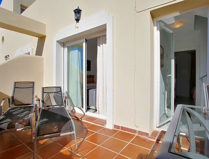 Sale · Apartment / Flat · Casares · Costa del Sol