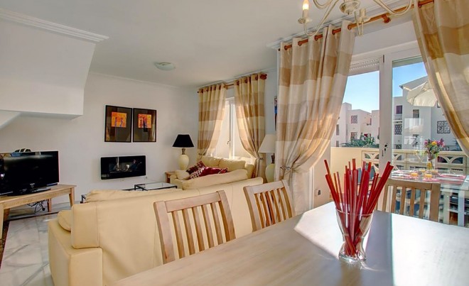 Sale · Apartment / Flat · Casares · Costa del Sol