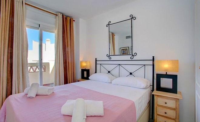 Sale · Apartment / Flat · Casares · Costa del Sol