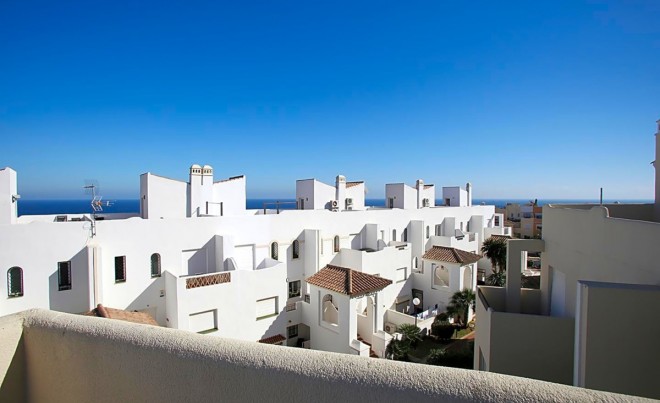 Sale · Apartment / Flat · Casares · Costa del Sol