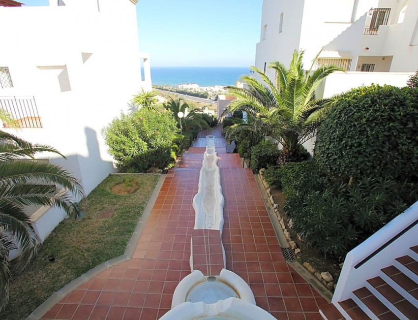 Sale · Apartment / Flat · Casares · Costa del Sol