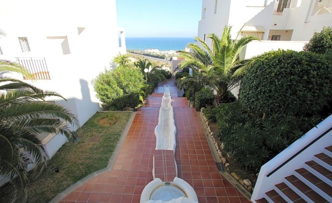 Sale · Apartment / Flat · Casares · Costa del Sol