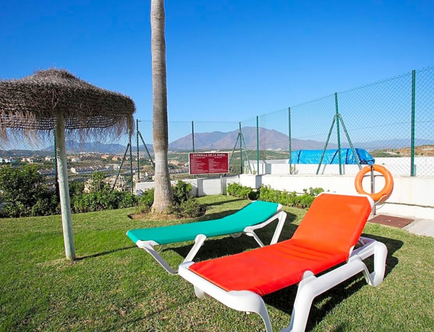 Sale · Apartment / Flat · Casares · Costa del Sol