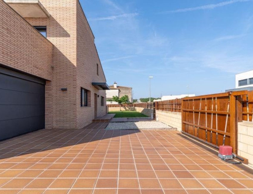 Sale · Villa · Fortià