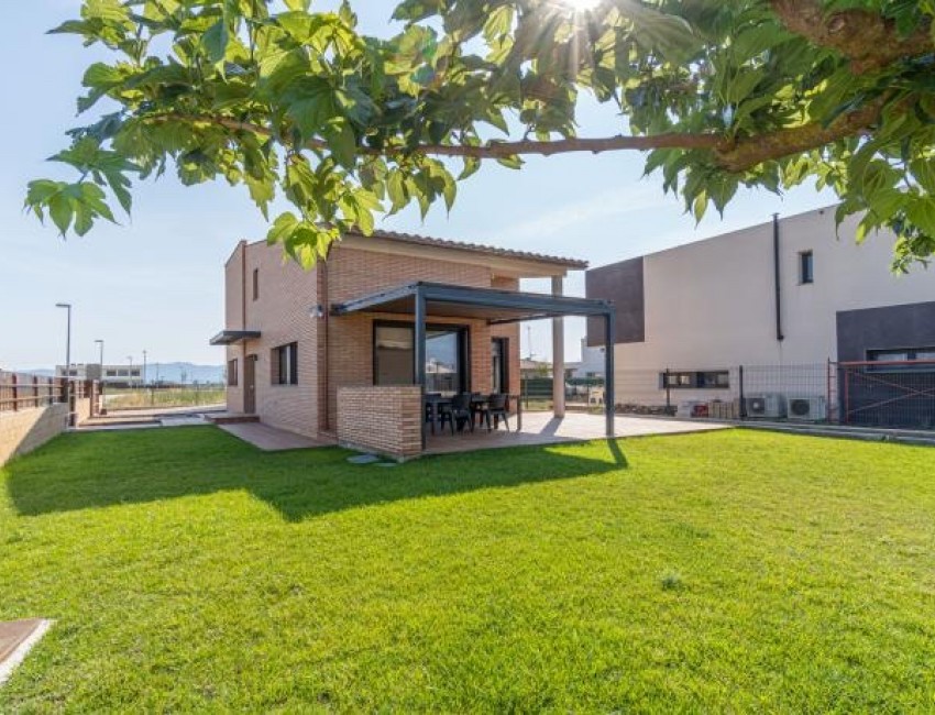 Sale · Villa · Fortià