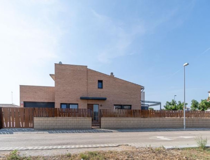 Sale · Villa · Fortià