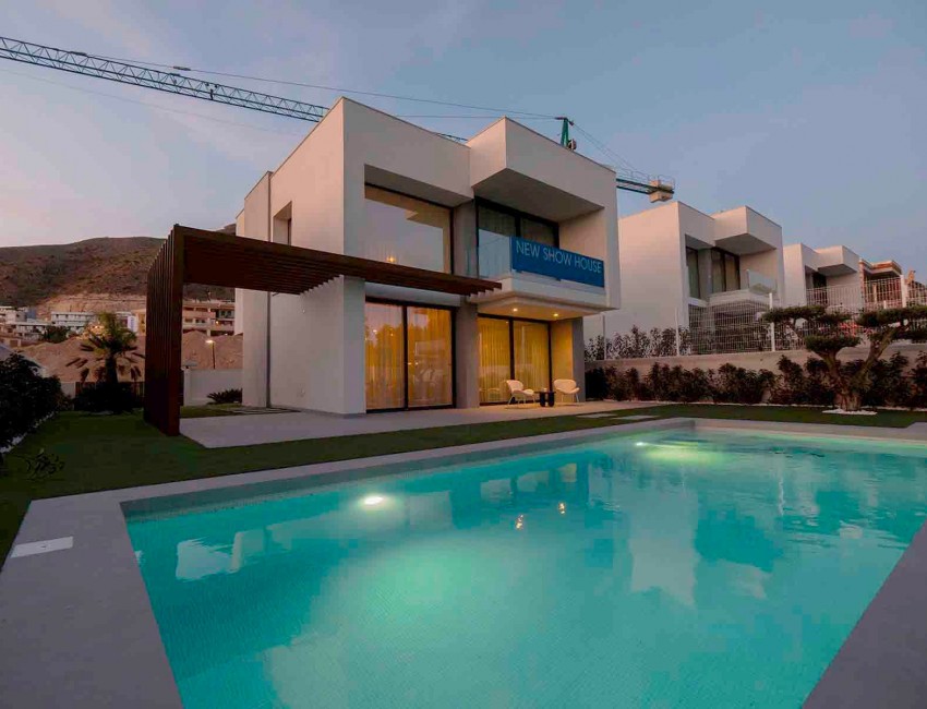 Nueva construcción  · Villa / Chalet · Finestrat