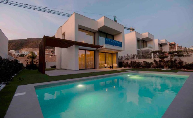 Nueva construcción  · Villa / Chalet · Finestrat