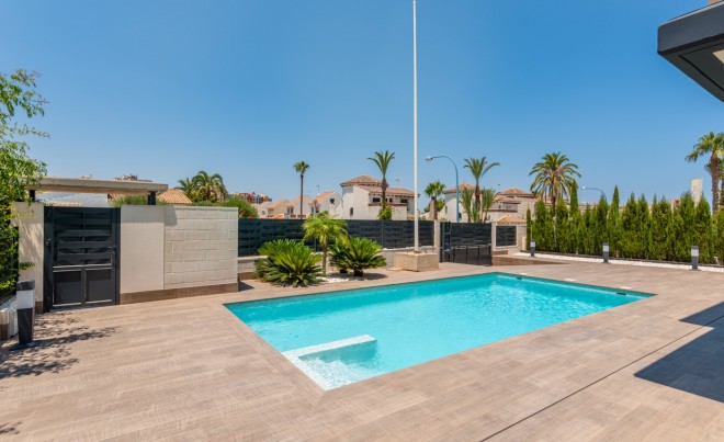 Nueva construcción  · Villa / Chalet · La Manga · Playa Honda