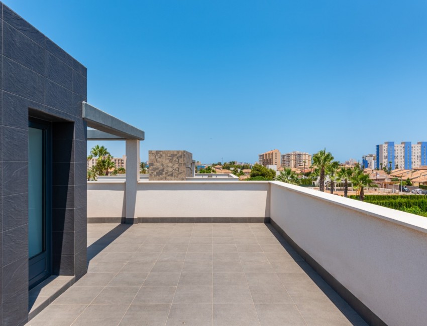 Nueva construcción  · Villa / Chalet · La Manga · Playa Honda