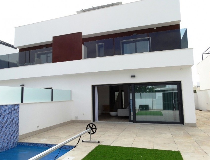 Nueva construcción  · Villa / Chalet · Pilar de la Horadada