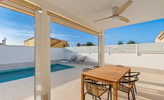 Venta · Villa / Chalet · Torrevieja · El chaparral