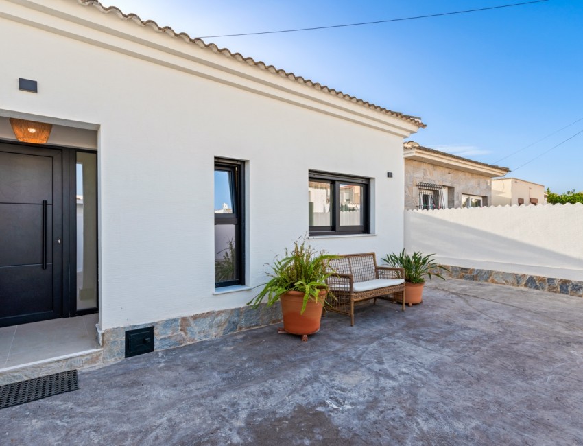 Venta · Villa / Chalet · Torrevieja · El chaparral