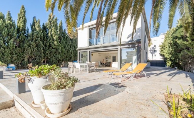 Revente · Villa · Roses