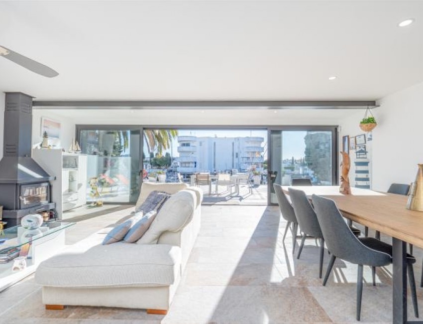 Revente · Villa · Roses