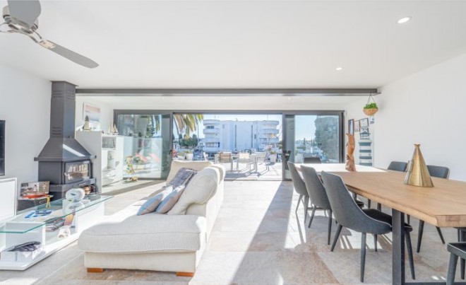 Revente · Villa · Roses