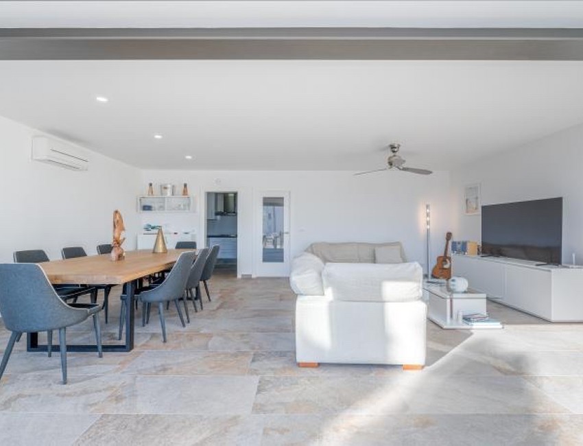 Revente · Villa · Roses