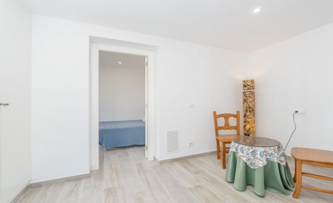 Revente · Villa · Roses