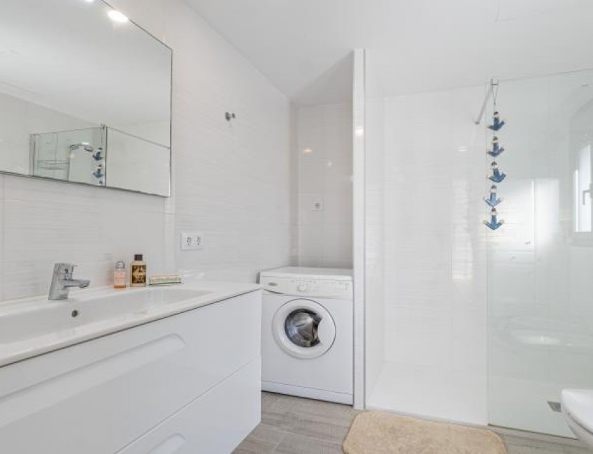 Revente · Villa · Roses