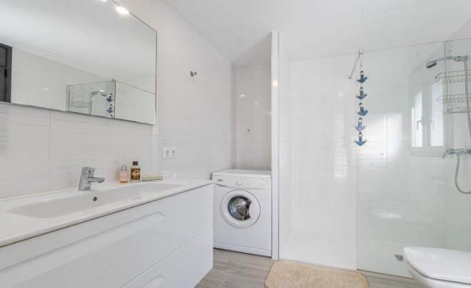 Revente · Villa · Roses