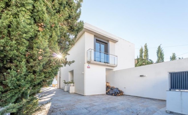 Revente · Villa · Roses