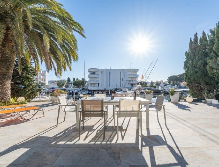 Revente · Villa · Roses