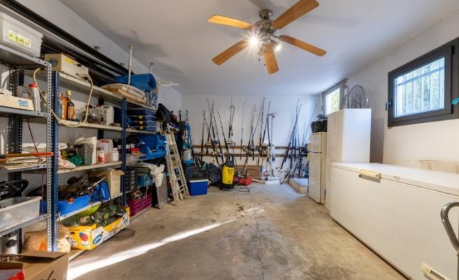 Revente · Villa · Roses