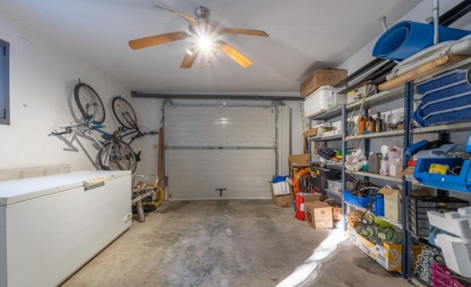 Revente · Villa · Roses