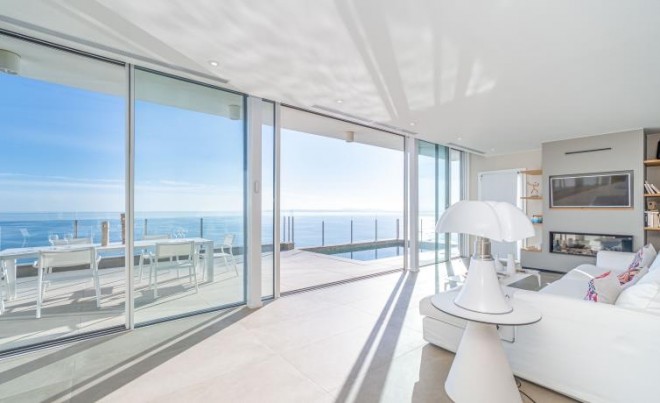 Venta · Villa / Chalet · Canyelles