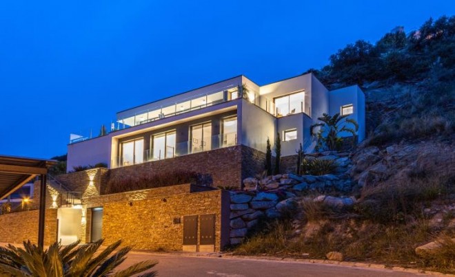 Venta · Villa / Chalet · Canyelles