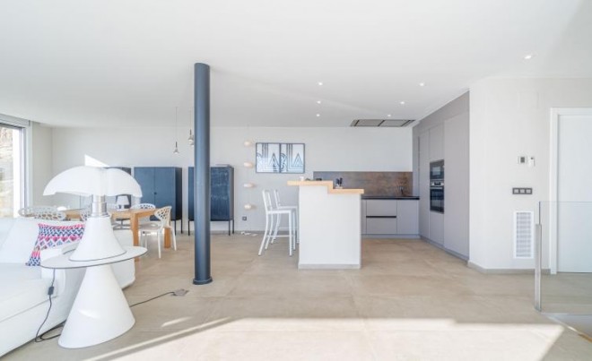 Venta · Villa / Chalet · Canyelles