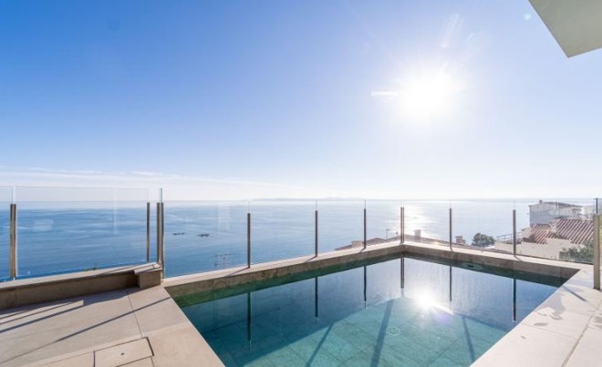 Venta · Villa / Chalet · Canyelles