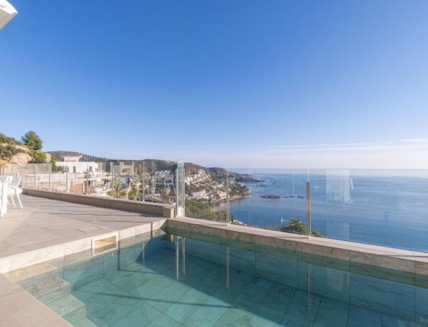 Venta · Villa / Chalet · Canyelles