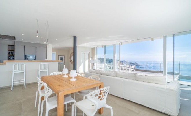 Venta · Villa / Chalet · Canyelles