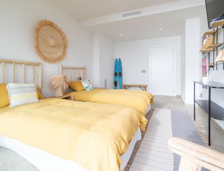 Venta · Villa / Chalet · Canyelles