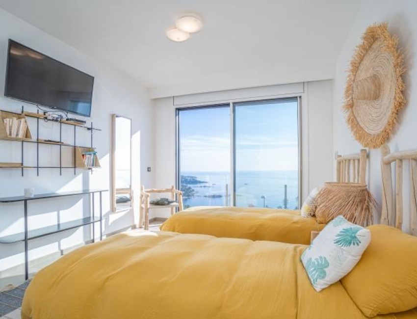 Venta · Villa / Chalet · Canyelles