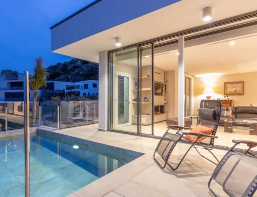 Venta · Villa / Chalet · Canyelles