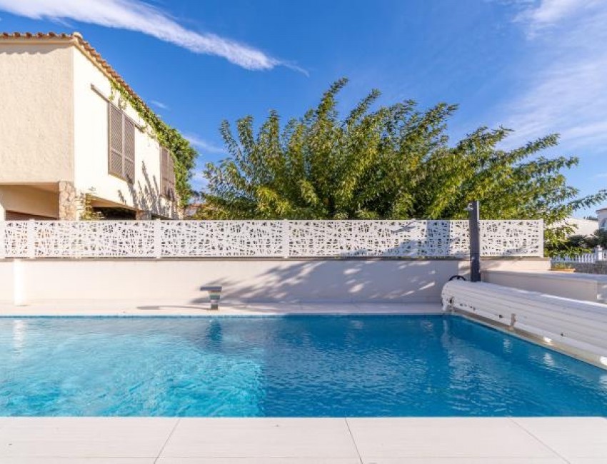 Venta · Villa / Chalet · Empuriabrava