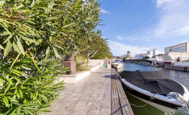 Venta · Villa / Chalet · Empuriabrava