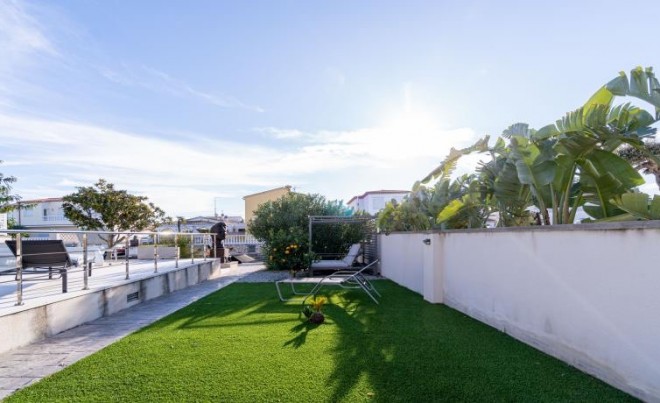 Venta · Villa / Chalet · Empuriabrava