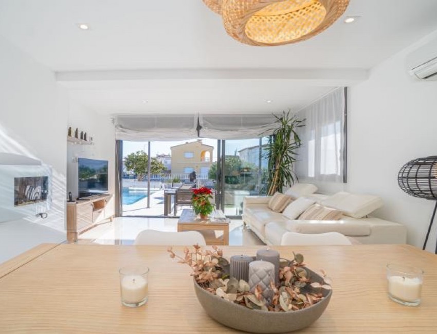 Venta · Villa / Chalet · Empuriabrava