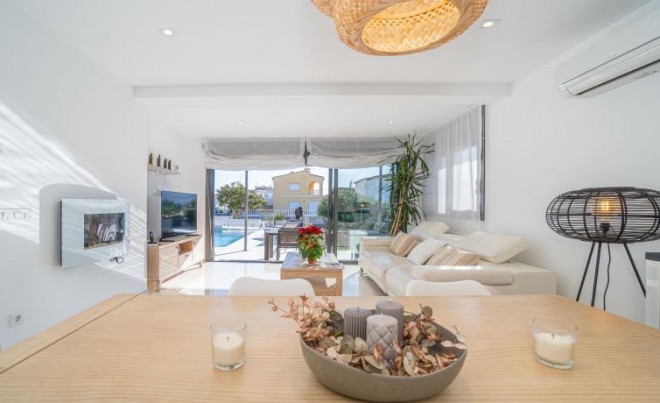 Venta · Villa / Chalet · Empuriabrava