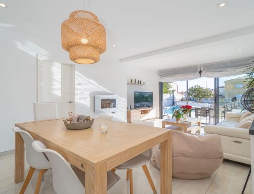 Venta · Villa / Chalet · Empuriabrava