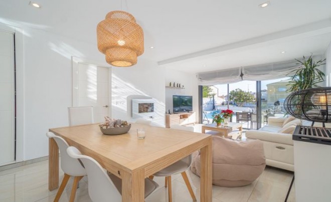 Venta · Villa / Chalet · Empuriabrava