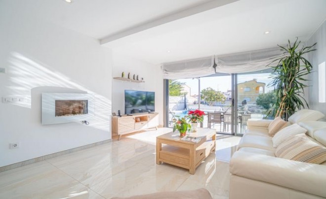 Venta · Villa / Chalet · Empuriabrava