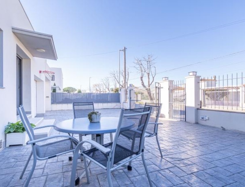 Venta · Villa / Chalet · Empuriabrava